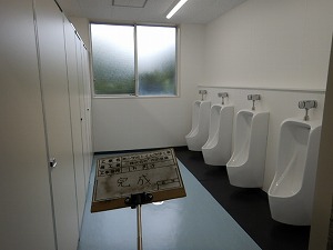 1F男子トイレ完成