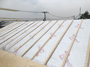 屋根透湿防水シート及び通気層施工状況