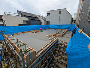 立上コンクリート打設