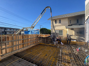 地階壁コンクリート打設