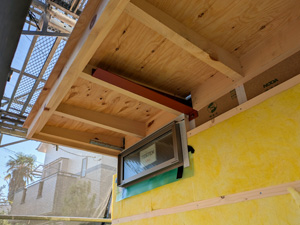 庇下地+サッシ取付